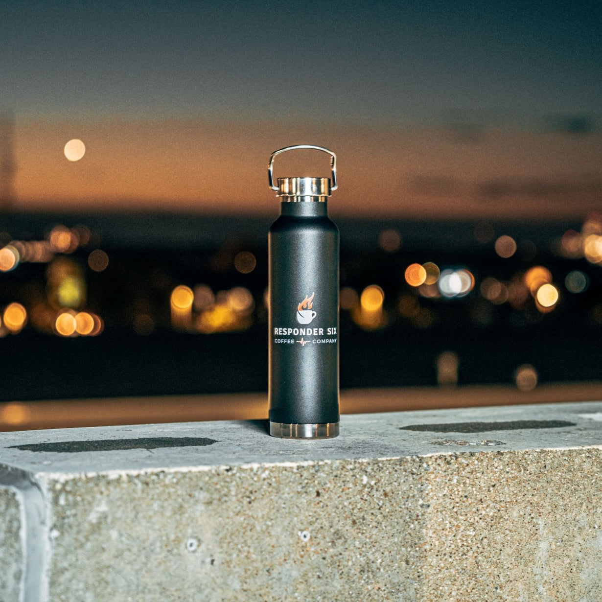 Responder Six Vacuum Insulated Bottle (22oz)